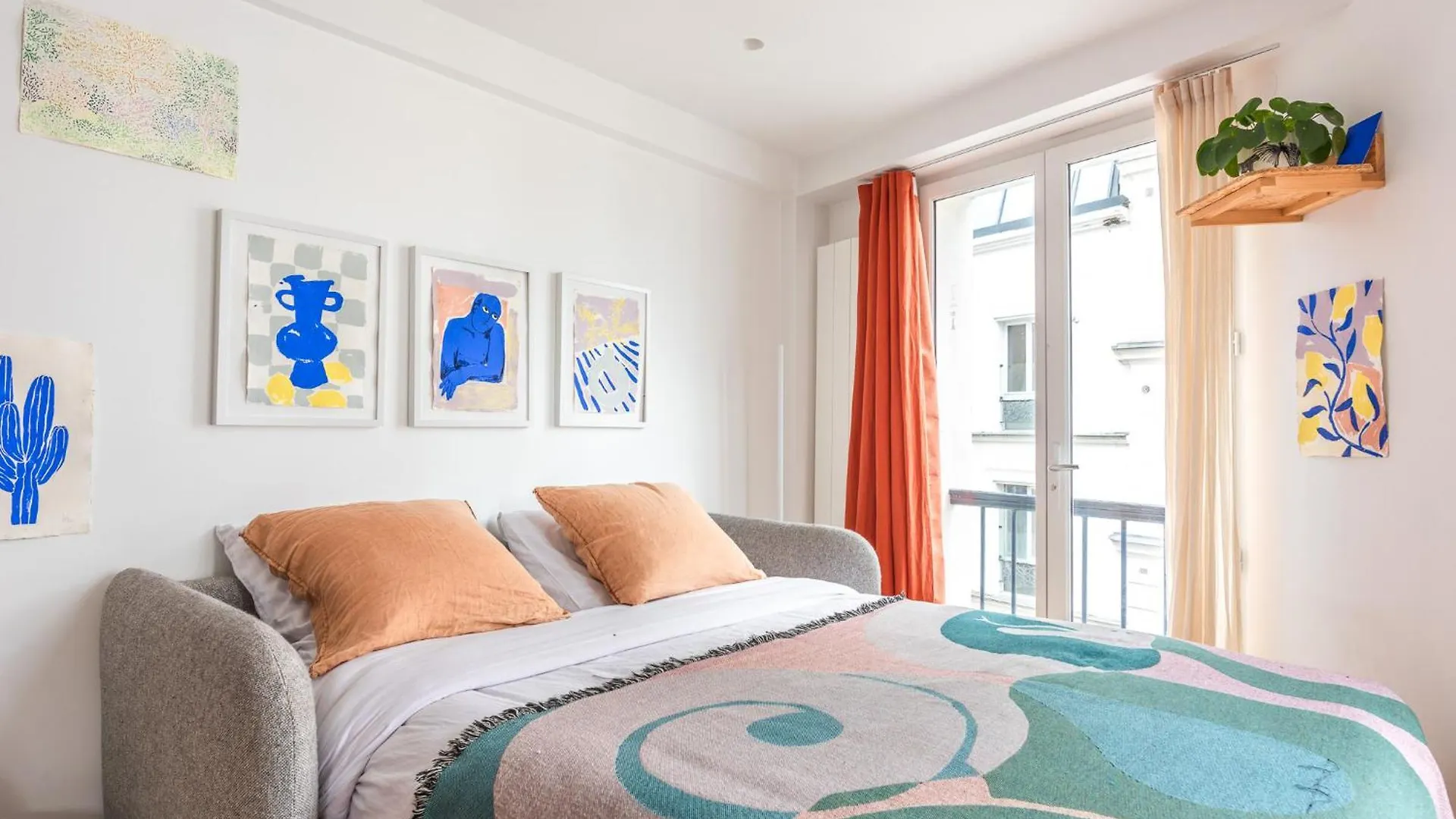 Charming Apartment - Montmartre - 4 Guests Parijs